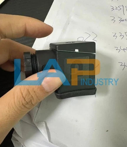 1PCS  Replacement Gas solenoid valve power connection CN-0045 110-230VAC