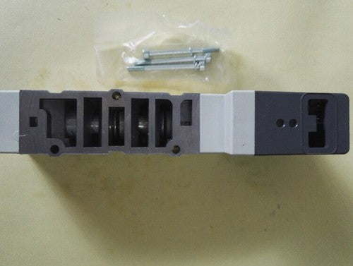 1 pcs SMC VQ4101-5 solenoid valve