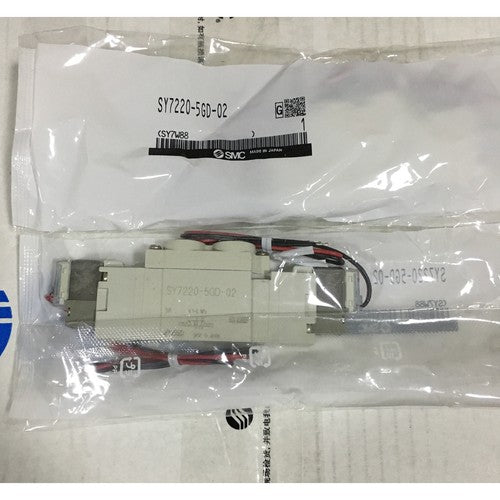 one  SMC SY7220-5GD-02 solenoid valve SY7220-5GD-02 Free shipping