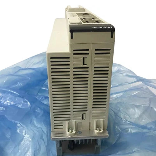 MITSUBISHI MDS-R-V2-8080 1PC  Servo Drive Amplifier Sealed