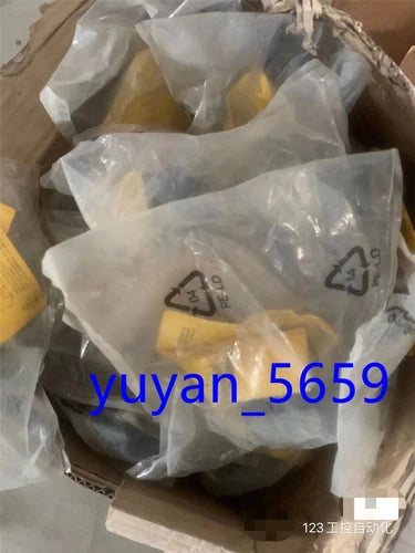 1PCS   FOR   Sensor   BI15U-CK40-AD4X-H1144