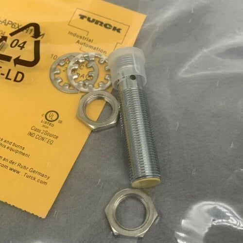 1pc for   Bi4U-EM12WD-AP6X-H1141 proximity switch sensor