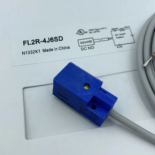 1PCS FL2R-4J6HD FL2R-4J6SD Proximity Switch Inductive Sensor