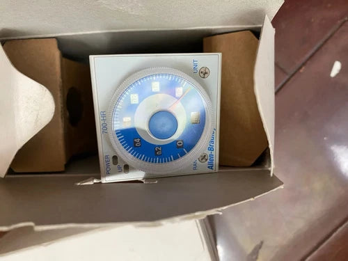 1PC  700HRM12TA17 SerC Timing Relay  700-HRM12TA17