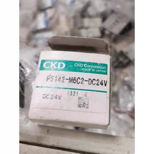 1pcs  FIT FOR CKD Solenoid Valve P5142-M6C2-DC24V