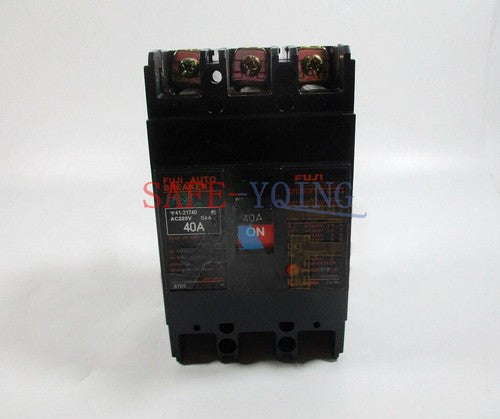 1PCS FUJI Circuit Breaker EA53B 3P 40A
