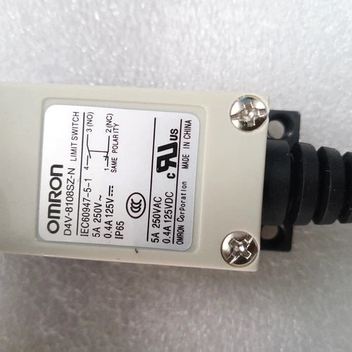 1PC  Limit Switch D4V8108SZN   D4V-8108SZ-N
