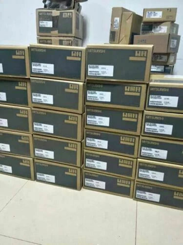1PC  Mitsubishi MDS-EJ-V1-40B Servo Drive In Box Sealed