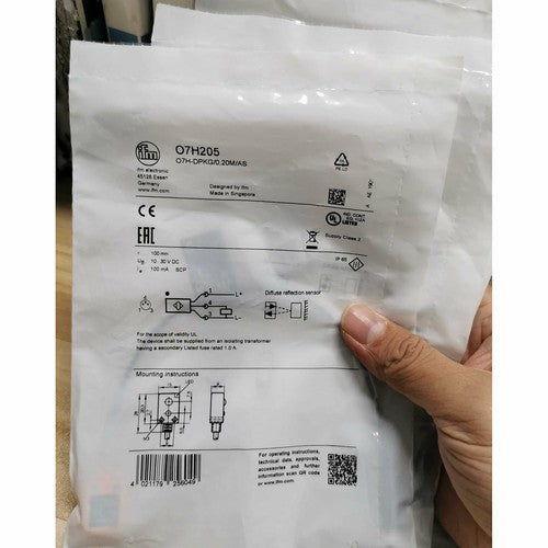 For IFM O7H205  proximity switch sensor Free Shipping