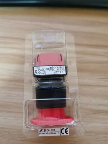 1PCS  Pushbutton,Red  AR22V2R-01R AR22V2R01R