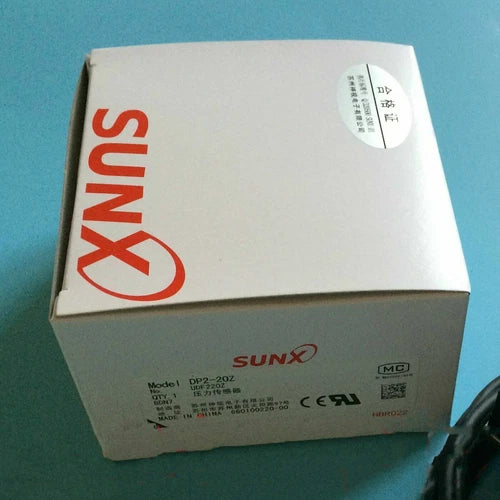 DP2-20Z  For Panasonic SUNX Pressure Sensors DP220Z In Box #P