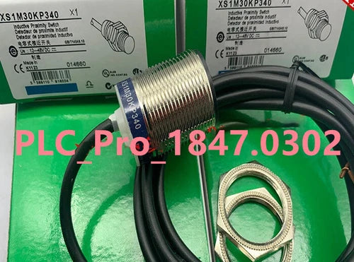 XS1M18KP340 1PCS   For Schneider XS1M18KP340 sensor Fast delivery