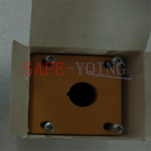 1PCS Eaton Moeller M22-IY1 M22IY1 Button Box