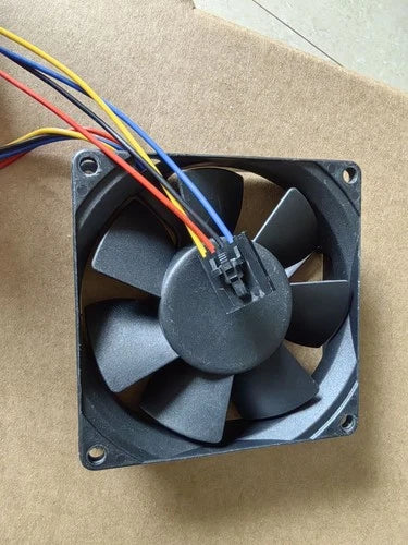 1PC 12V 3.84W 8CM 4-wire cooling fan   MF80201VX-Q010-S99 8020