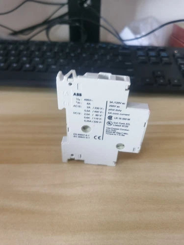 1PCS   AUXILIARY CONTACT 1NO+1NC  HK-11 1SAM101901R0001