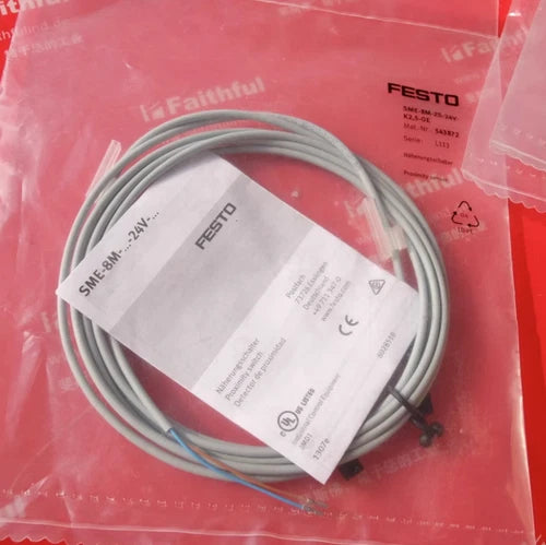 1PC  Proximity Switch   SME-8M-ZS-24V-K-2,5-OE 543872