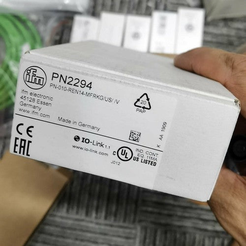 For IFM PN2294  Pressure Sensor Free Shipping