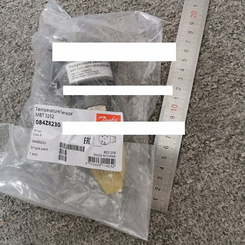One  Temperature Sensor For Danfoss MBT5252 084Z8230 Free Shipping