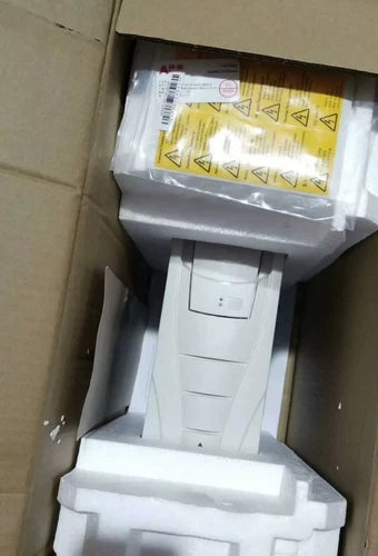 ACS550-01-03A3-4 0.75KW  IN STOCK ABB Frequency converter inverter SHIP UPS