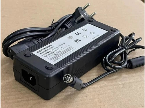 QTY:1 4-pin plug power supply