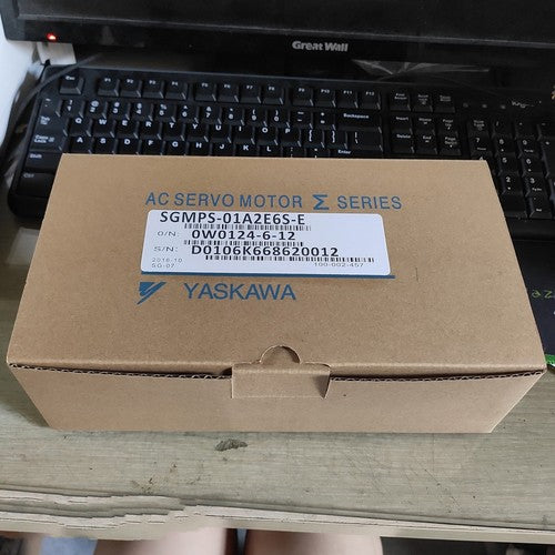 1ps  yaskawa SGMPS-01A2E6S-E servo motor in box Fast Delivery