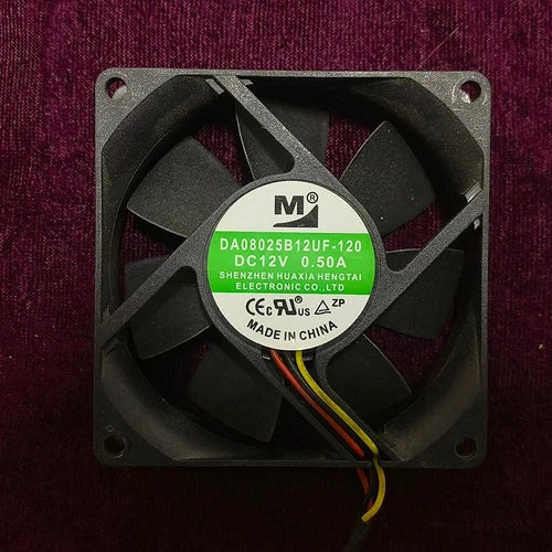 1 PCS Fan  0.50A 8025 8CM 3 pin cooling fan DA08025B12UF DC12V