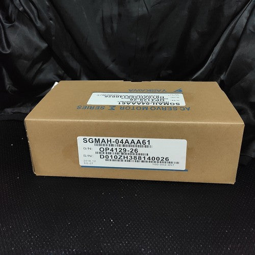 1ps  yaskawa for servo motor SGMAH-04AAA61 in box Fast Delivery