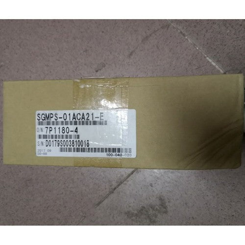 1ps  yaskawa SGMPS-01ACA21-E Servo motor in box Fast Delivery