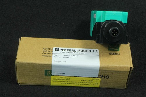 1PCS  Pepperl+Fuchs NBN40-U4-A2-V1 Proximity switch