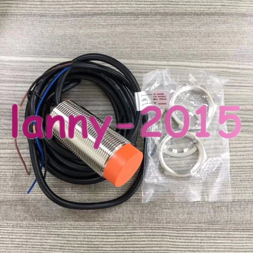 1PC CR30-15DP   sensor