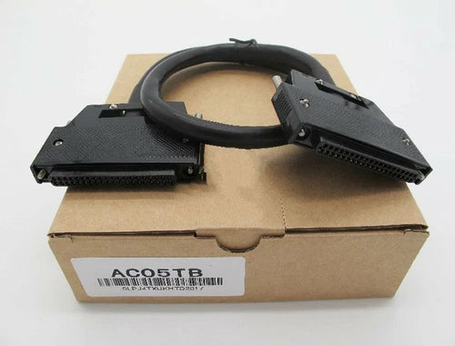 AC05TB 1pcs  Mitsubishi Cable 0.5M for Programmable Controller PLC ac05tb