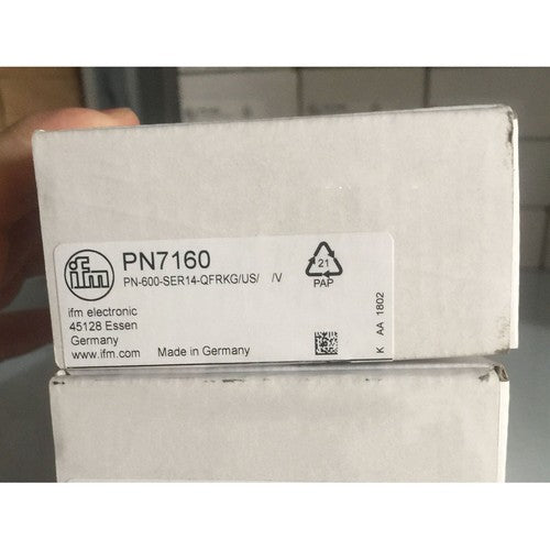 For IFM PN7160  pressure sensor Free Shipping
