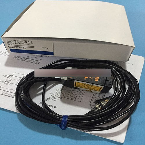 1PC OMRON  Photoelectric switch E3C-LR11 E3C-LR11 10-30VDC FAST SHIP