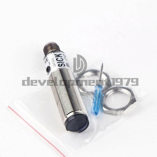 1PCS  Photoelectric Switch  VT180-P410
