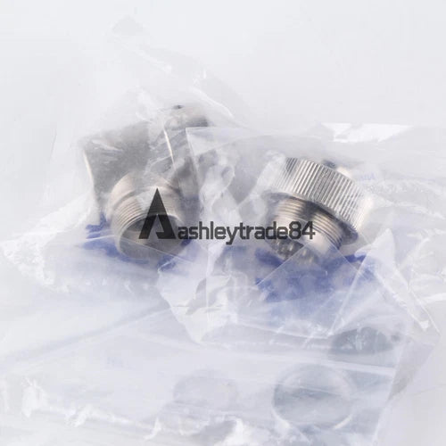 1PCS   A05B-1137-J058 Robot connector plug