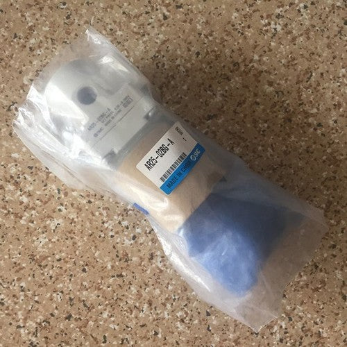 one  SMC AR25-02BG-A Pressure reducing valve Free shipping