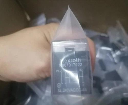 1PCS  R901017022  PLUG-IN CONNECTOR