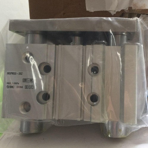 1PC  SMC MGPM32-25Z Three-guide cylinder in box Free shipping