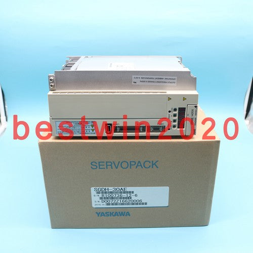 one  Yaskawa SGDH-30AE SGDH30AE servo drive in box Fast Delivery