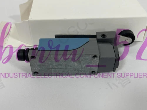 1PCS Mini limit switch Adjustable Roller Lever Type 5A 250 VAC   KH-8005-C