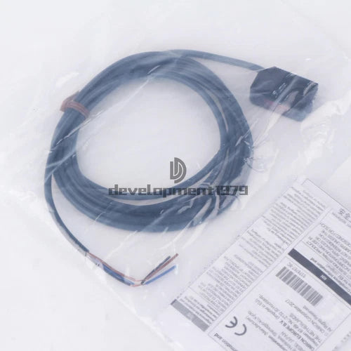 1PC  Photoelectric Switch E3ZR61 Sensors Cbale  E3Z-R61