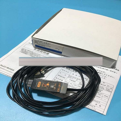 1PC OMRON  Photoelectric switch E3C-LR11 E3C-LR11 10-30VDC FAST SHIP