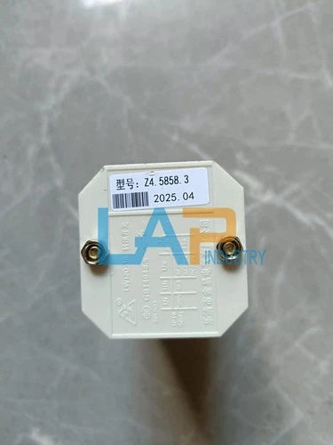 1PCS  Universal transfer switch LW12D-16Z/4.5858.3