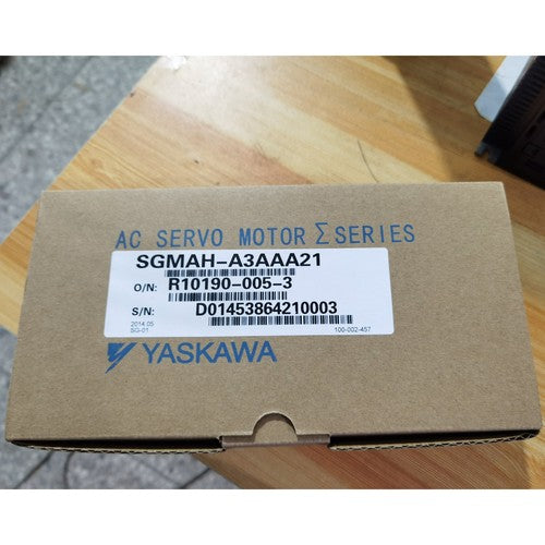 1ps  yaskawa SERVO MOTOR SGMAH-A3AAA21 Fast Delivery