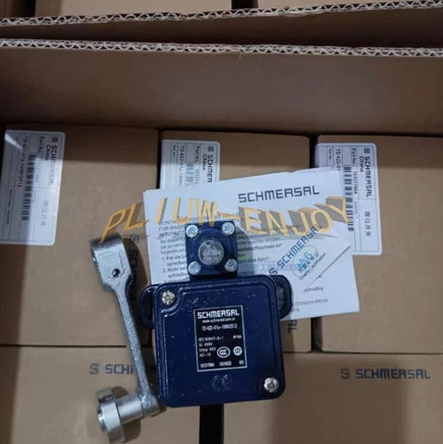 1PCS  Limit switch  T.422-10Y-M20