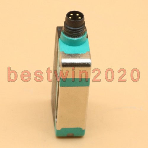 Pepperl+Fuchs ML9-54-G/25/136/143  photoelectric sensor