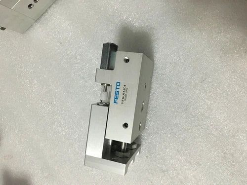 FESTO SLT-16-30-A-CC-B 197895 1PC  Mini Slide ping