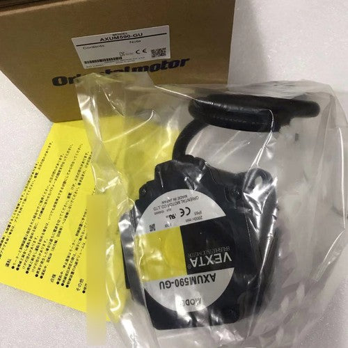 1PCS  VEXTA Oriental Motor AXUM590-GU Motor Fast delivery
