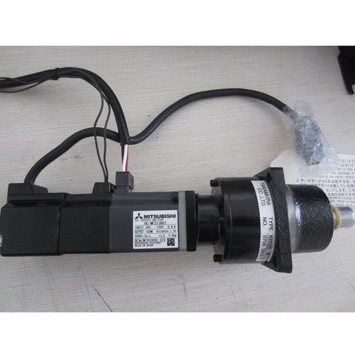 Mitsubishi HC-MFS13BG1 Servo Motor Free Shipping