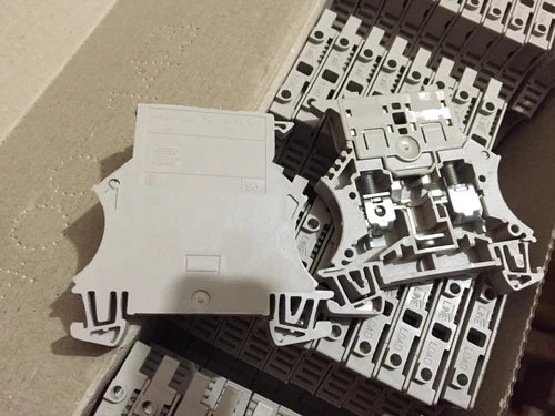 50pcs/box  5*20 Fuse 1011000000 WSI6 Fuse Terminal